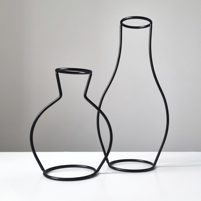 Silhouette Black Wire Vase