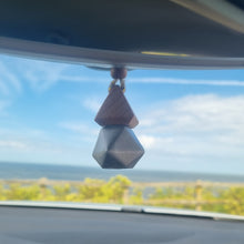 Load image into Gallery viewer, Fresh Linen Silver Car Diffuser
